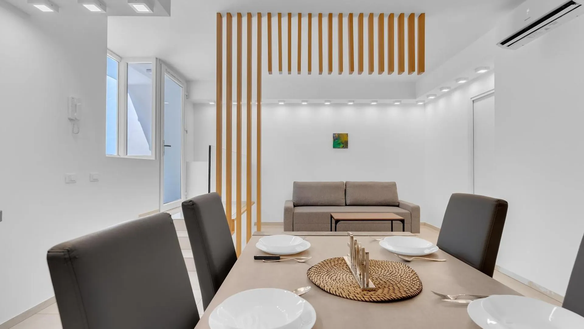 Ma6 - Duomo - Luxury Large Apartment - Central Milán