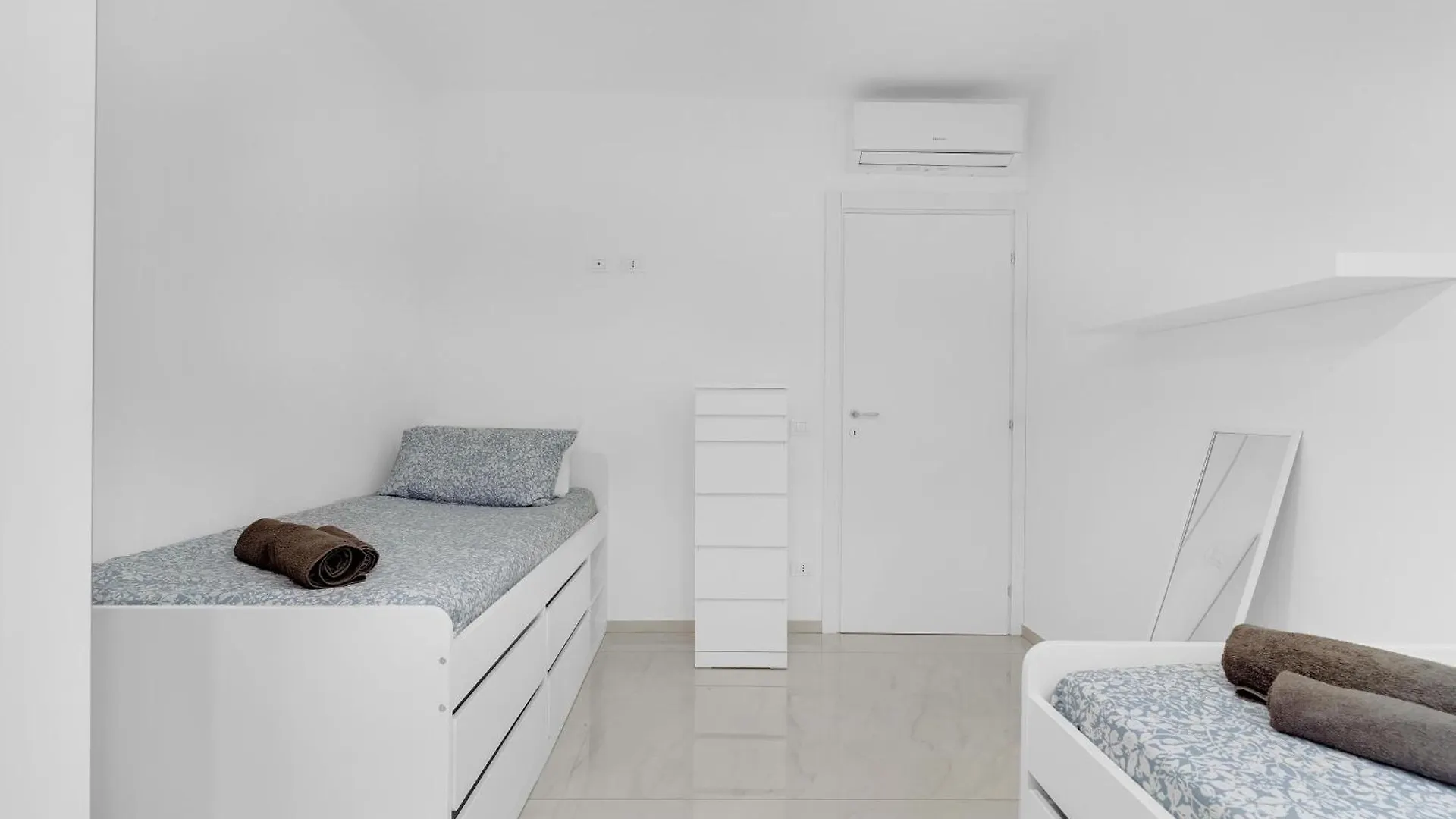 Ma6 - Duomo - Luxury Large Apartment - Central Milán