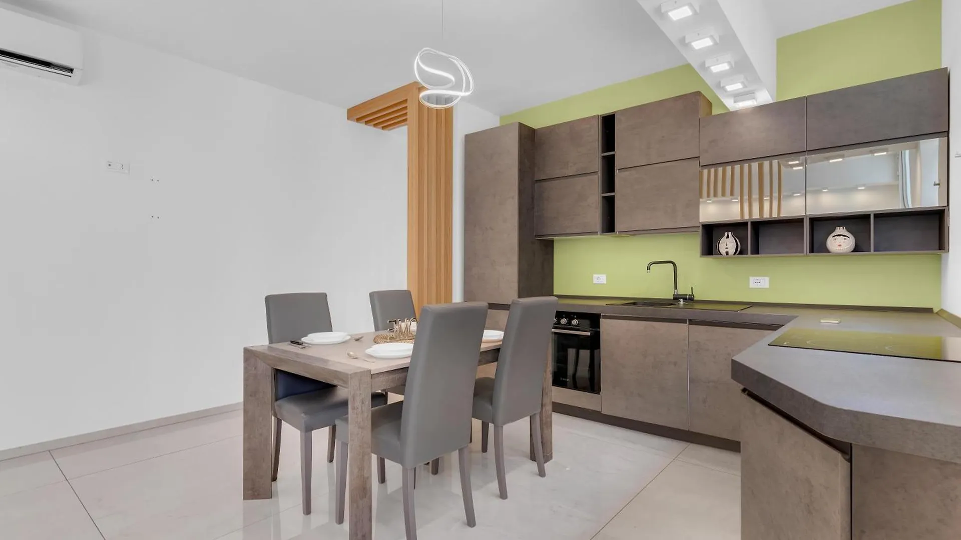 Ma6 - Duomo - Luxury Large Apartment - Central Milano